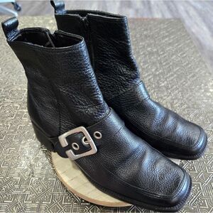 🐢 Mister Shoes Black Leather Boots.Made in Brazil Size 7. Like New!